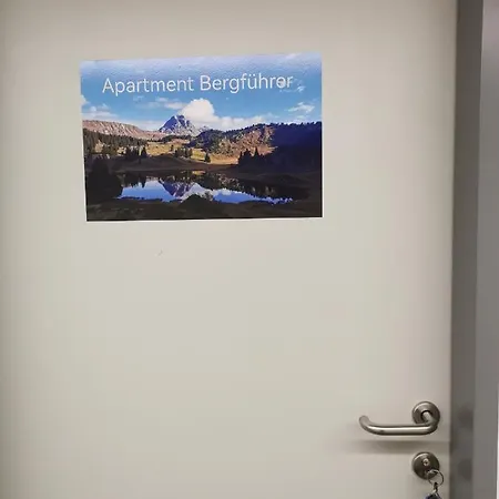 公寓 Bergfuehrer Warth (Vorarlberg)