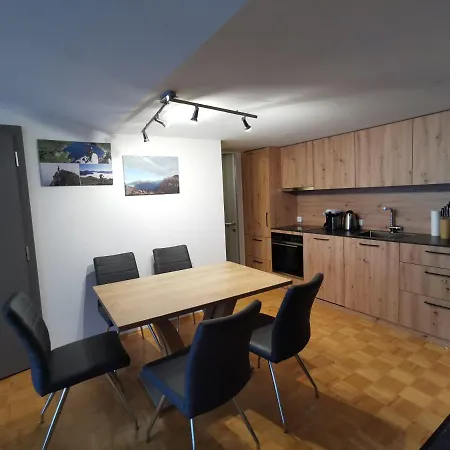 Bergfuehrer Warth (Vorarlberg)